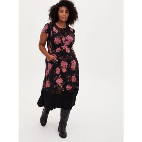 torrid Dresses & Skirts - Torrid Black Pink Roses Floral Lace Detailing In Front Dress Contemporary